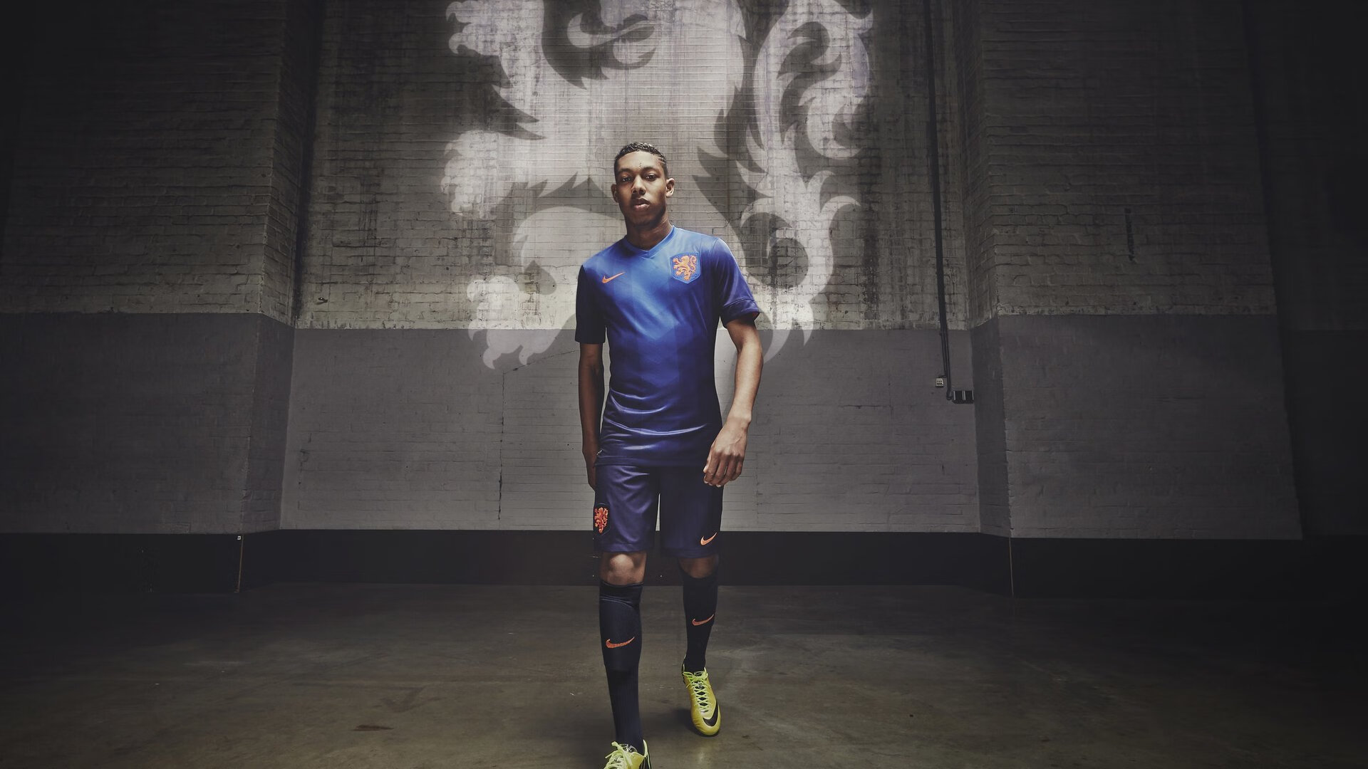 被团队信任的力量：合作共赢的幕后秘密，团队合作中相互信任的重要性